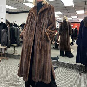 Vintage Carolina Herrera Mink Fur in Mahogany Brown with Slits
